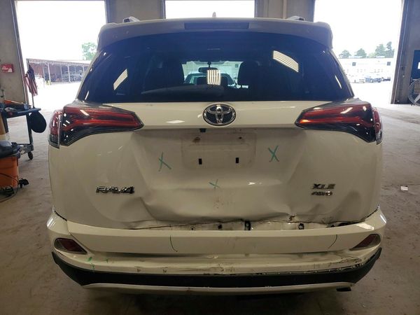2016 TOYOTA RAV4 XLE (M Grade)