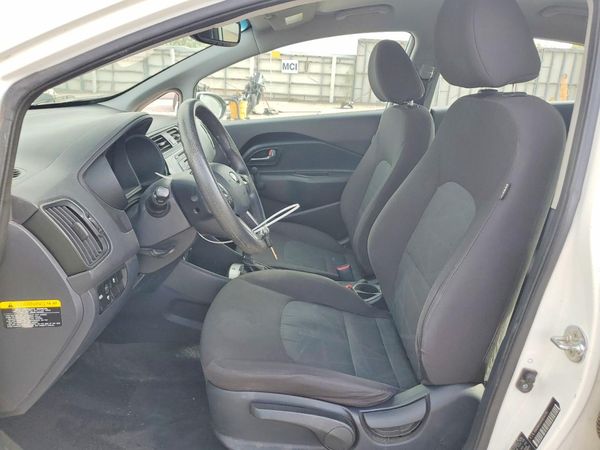 2017 KIA RIO LX