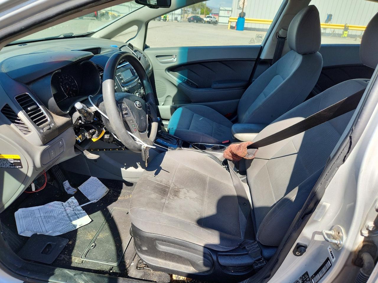 2017 KIA FORTE LX Base