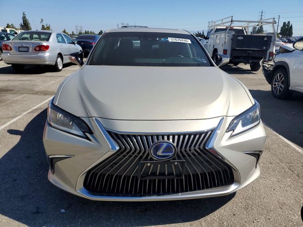 2020 LEXUS ES