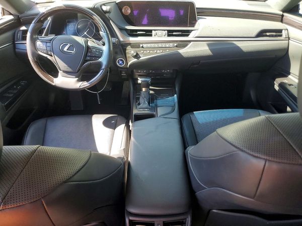 2020 LEXUS ES