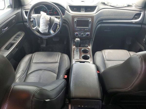 2017 CHEVROLET TRAVERSE 2LT