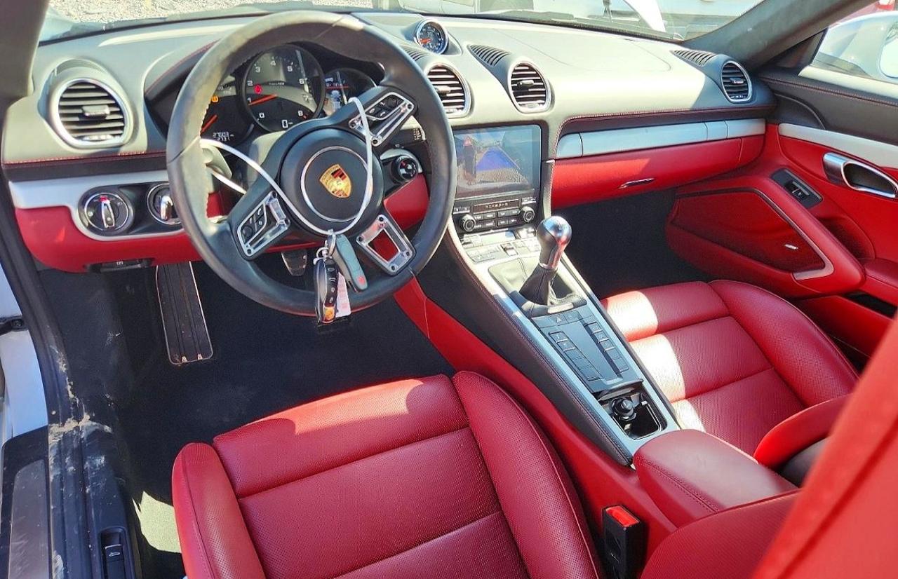 2024 PORSCHE CAYMAN