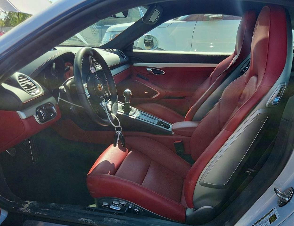 2024 PORSCHE CAYMAN