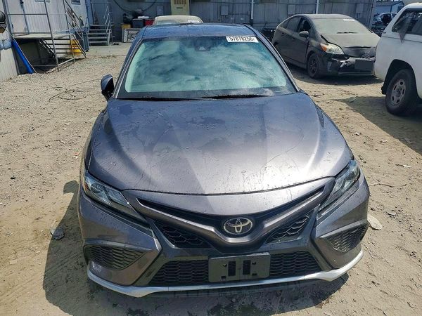 2021 TOYOTA CAMRY