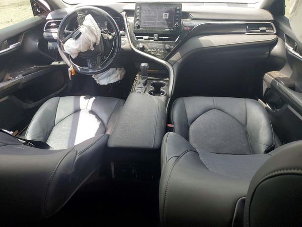 2021 TOYOTA CAMRY
