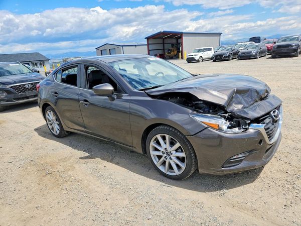 2017 MAZDA 3 Touring