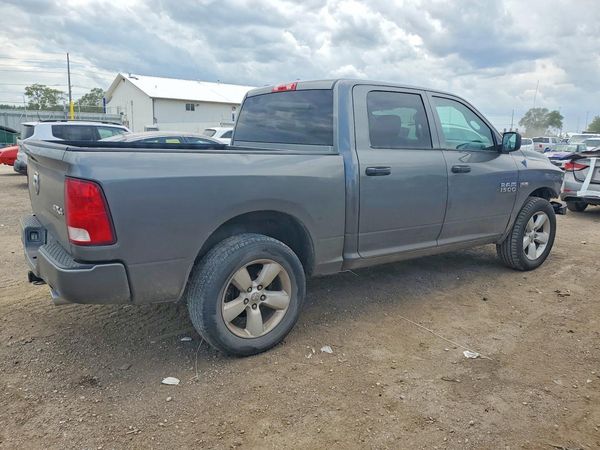 2013 RAM 1500 ST