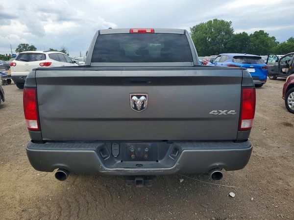 2013 RAM 1500 ST