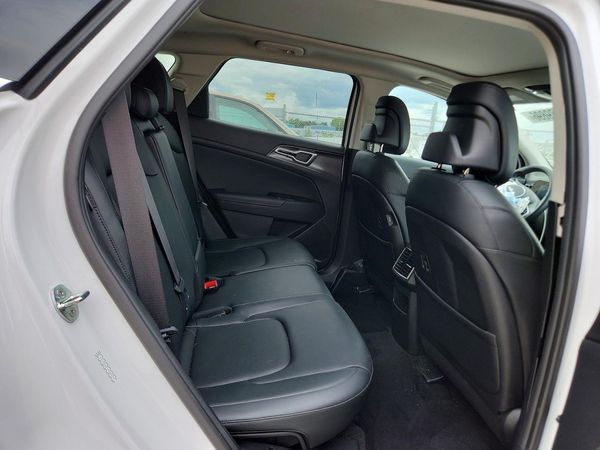 2025 KIA SPORTAGE