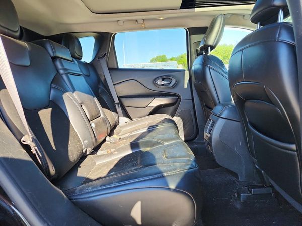 2019 JEEP CHEROKEE LATITUDE PLUS 4X4