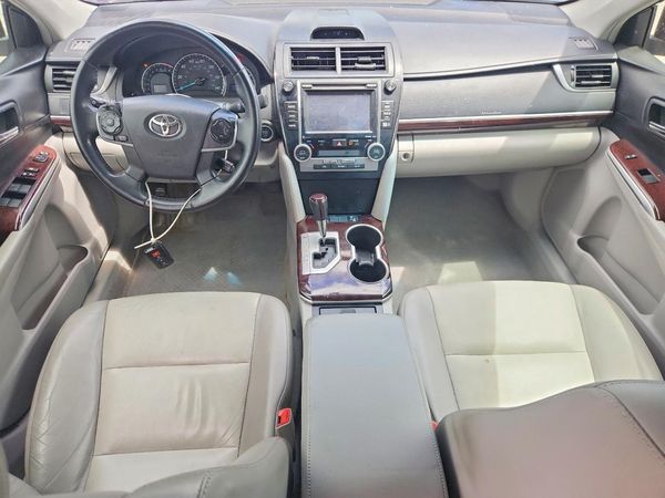 2014 TOYOTA CAMRY