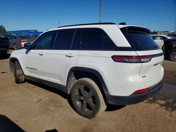 2024 JEEP GRAND CHEROKEE Laredo