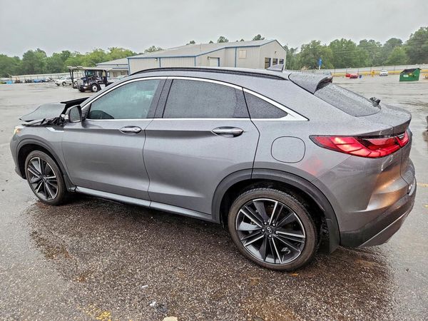 2023 INFINITI QX55 Essential