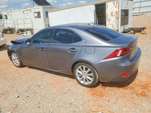2015 LEXUS IS 250
