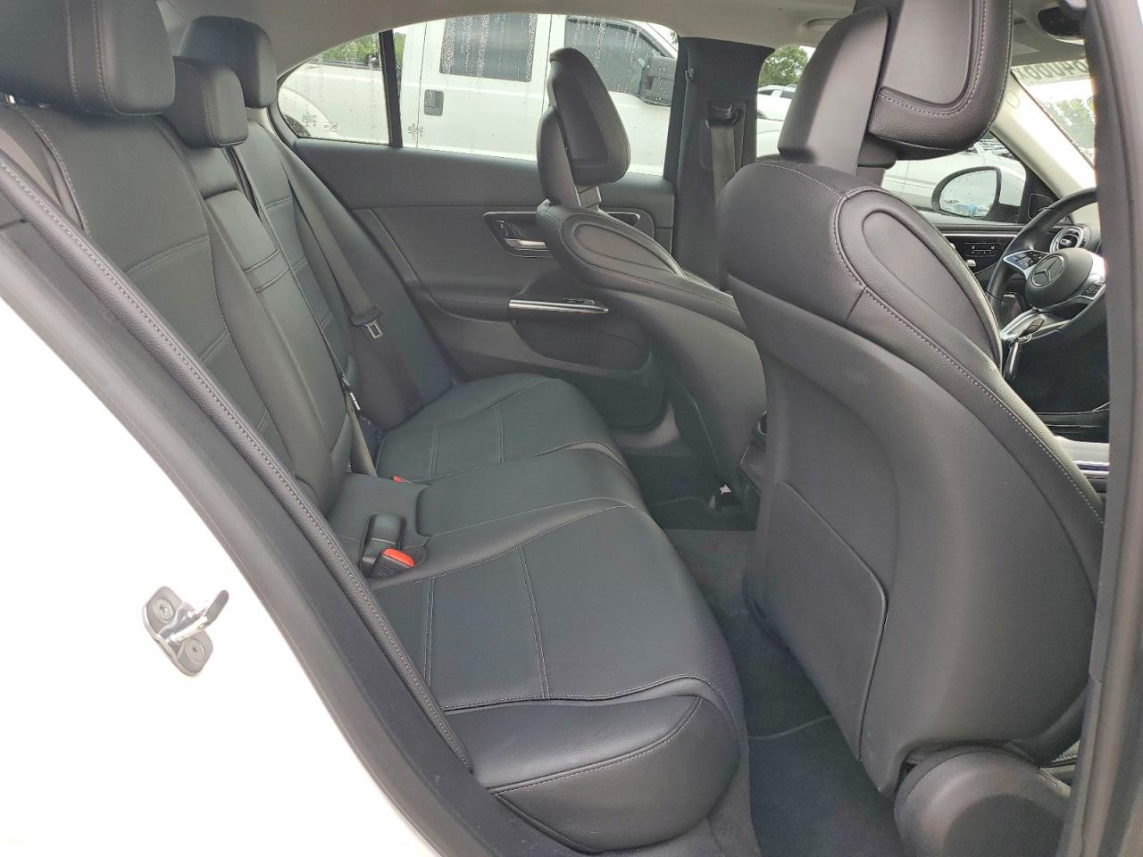 2023 MERCEDES-BENZ C C300