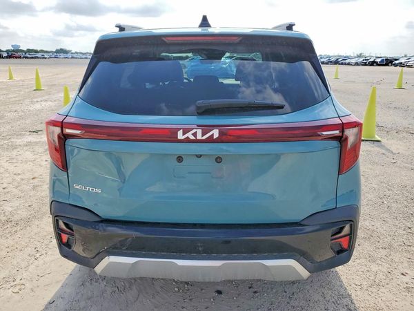 2024 KIA SELTOS EX