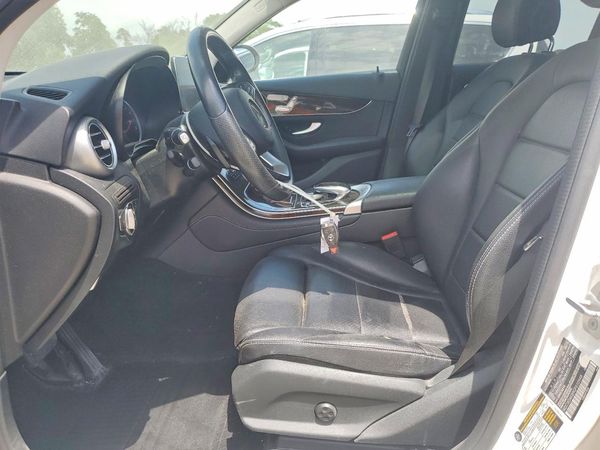 2016 MERCEDES-BENZ GLC GLC300 Base-4M