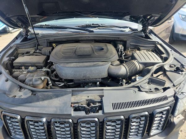2020 JEEP GRAND CHEROKEE LAREDO 4X4