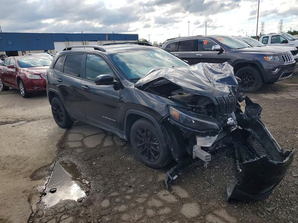 2019 JEEP CHEROKEE LATITUDE PLUS FWD