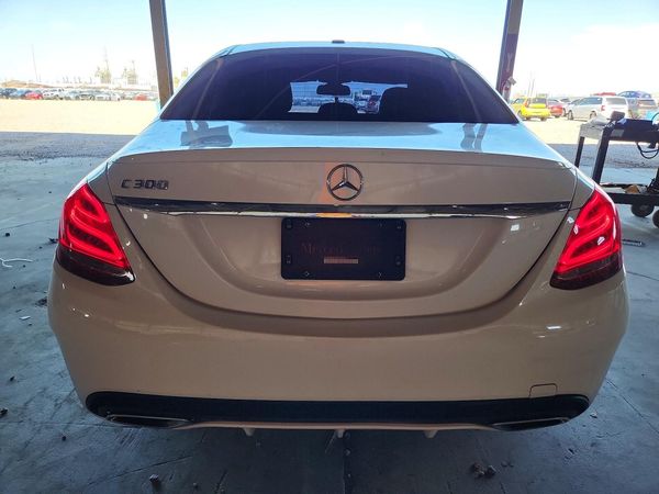 2018 MERCEDES-BENZ C C300