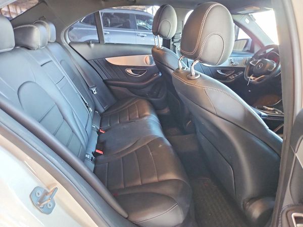 2018 MERCEDES-BENZ C C300