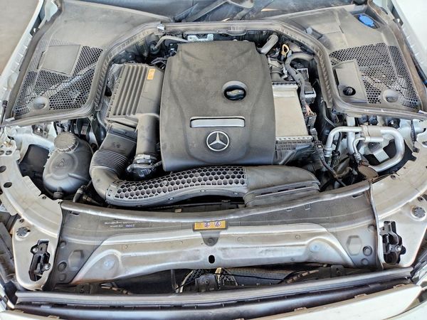 2018 MERCEDES-BENZ C C300