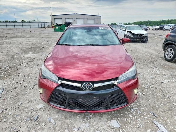 2016 TOYOTA CAMRY