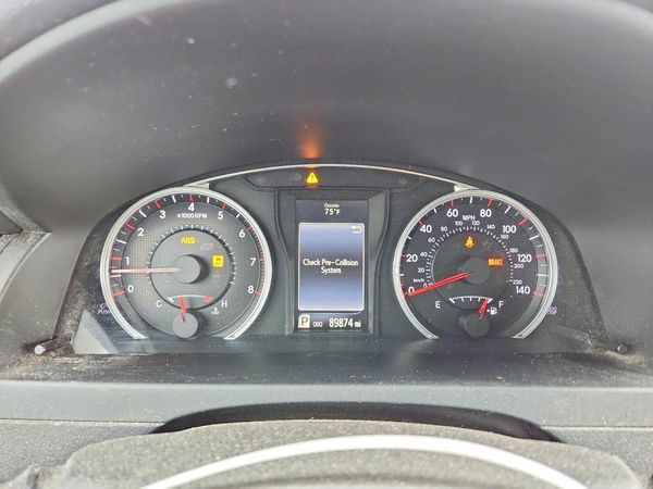 2016 TOYOTA CAMRY
