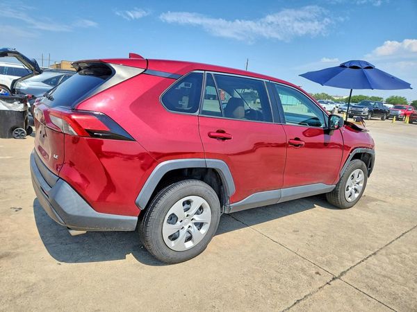 2022 TOYOTA RAV4 LE