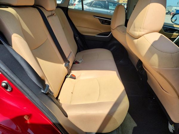 2022 TOYOTA RAV4 LE