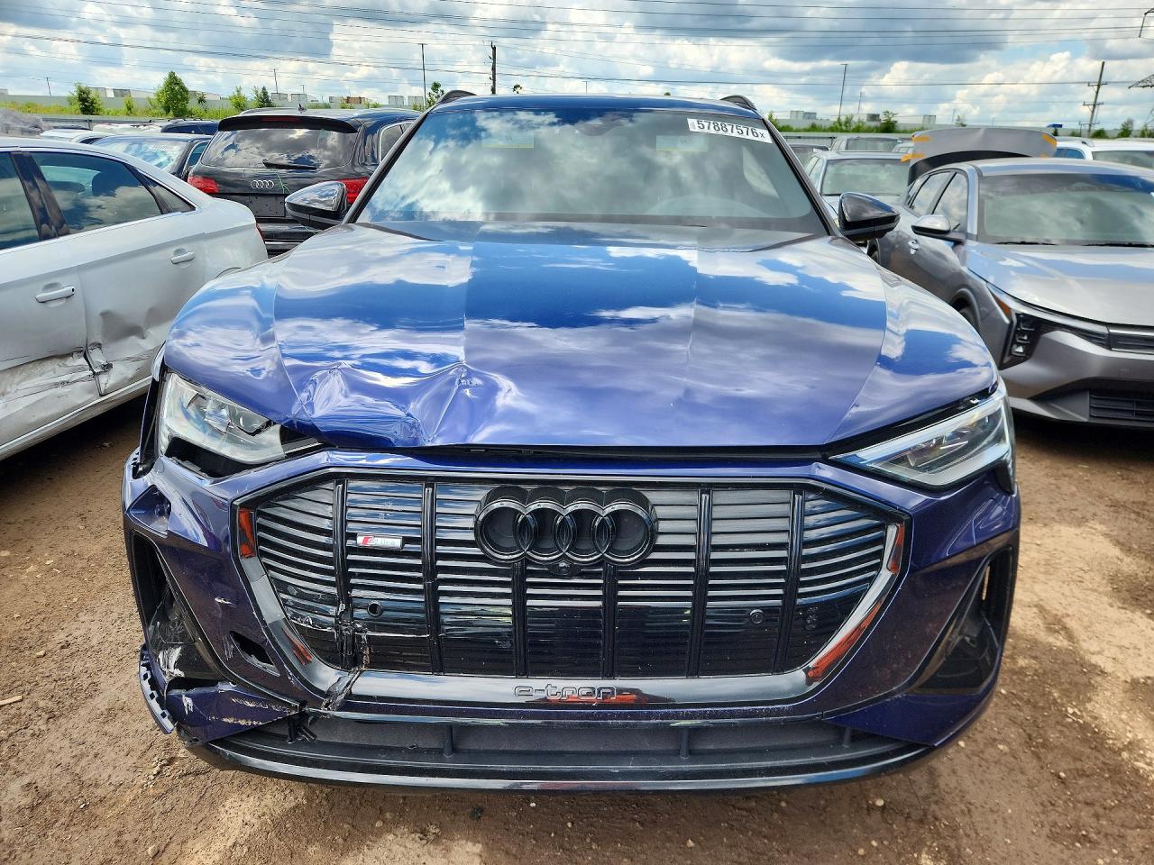 2022 AUDI E-TRON quattro Chronos