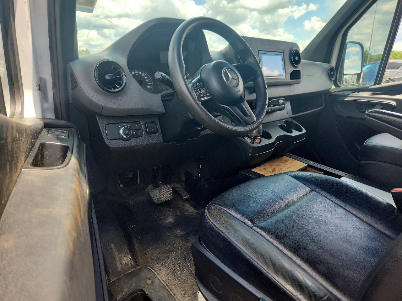 2020 MERCEDES-BENZ SPRINTER 907 (VS30)