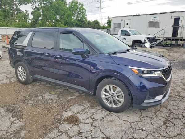 2023 KIA CARNIVAL LX, LX Seat Package