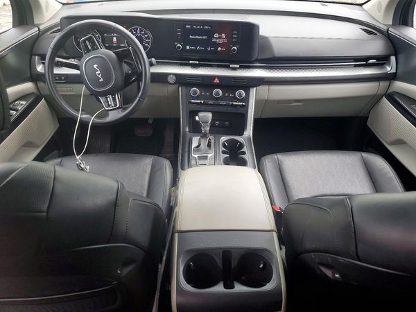 2023 KIA CARNIVAL LX, LX Seat Package