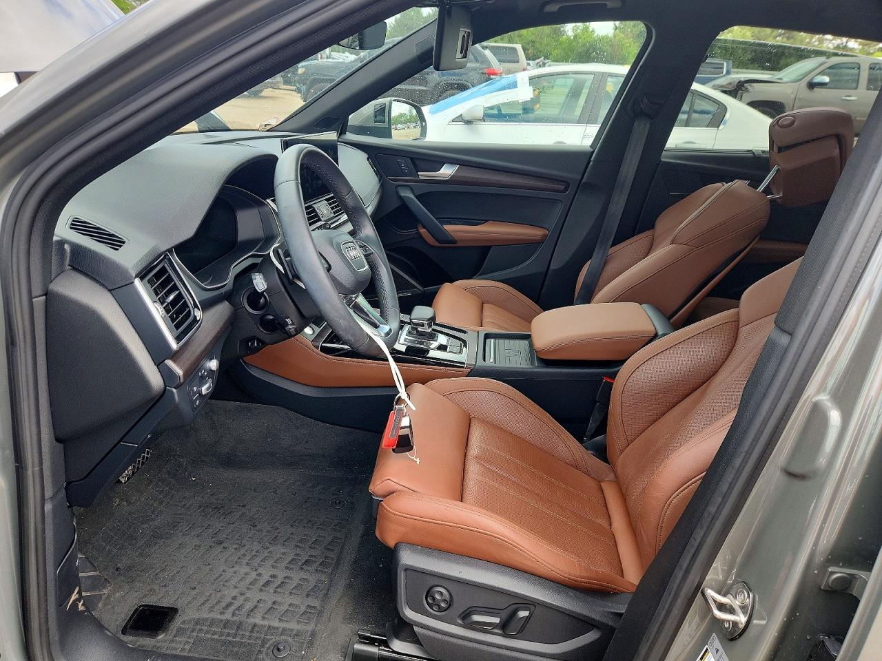 2023 AUDI Q5 S Line quattro Prestige