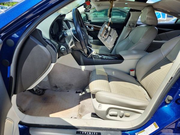 2017 INFINITI Q50