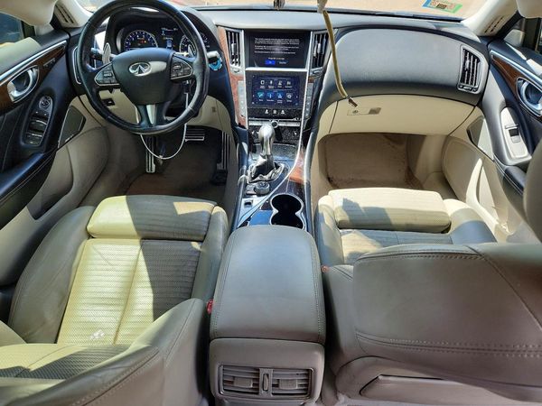 2017 INFINITI Q50