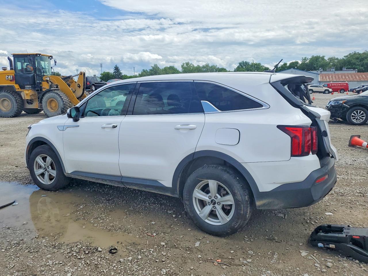 2021 KIA SORENTO LX