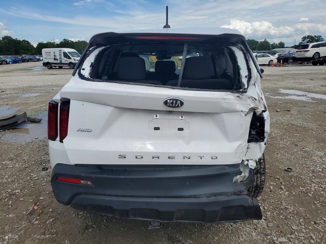 2021 KIA SORENTO LX