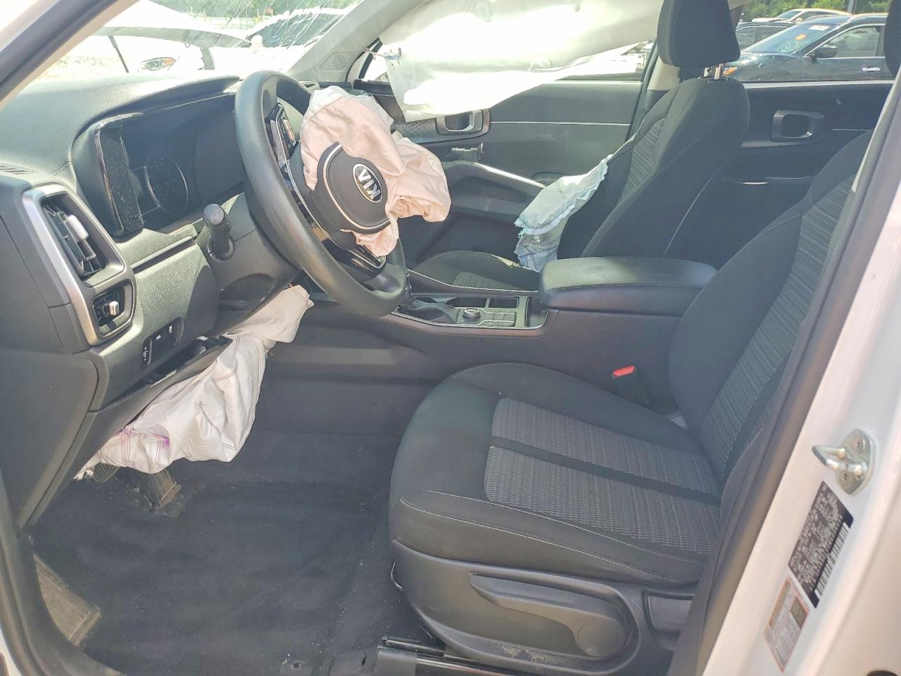 2021 KIA SORENTO LX