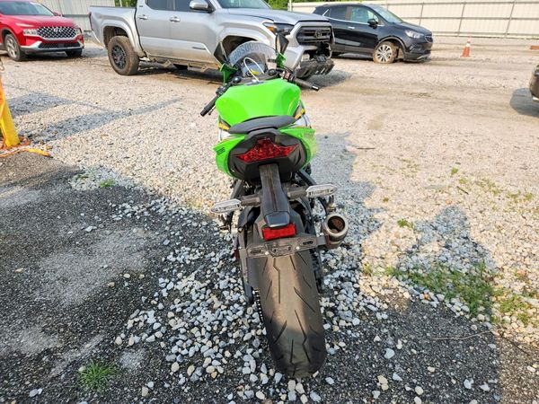 2025 KAWASAKI ZX636