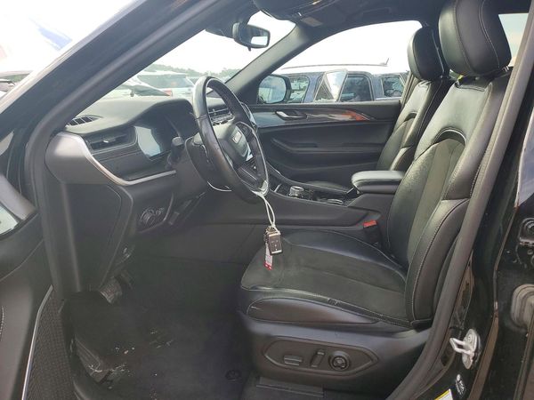 2022 JEEP GRAND CHEROKEE Laredo