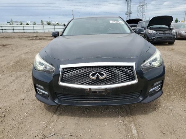 2015 INFINITI Q50