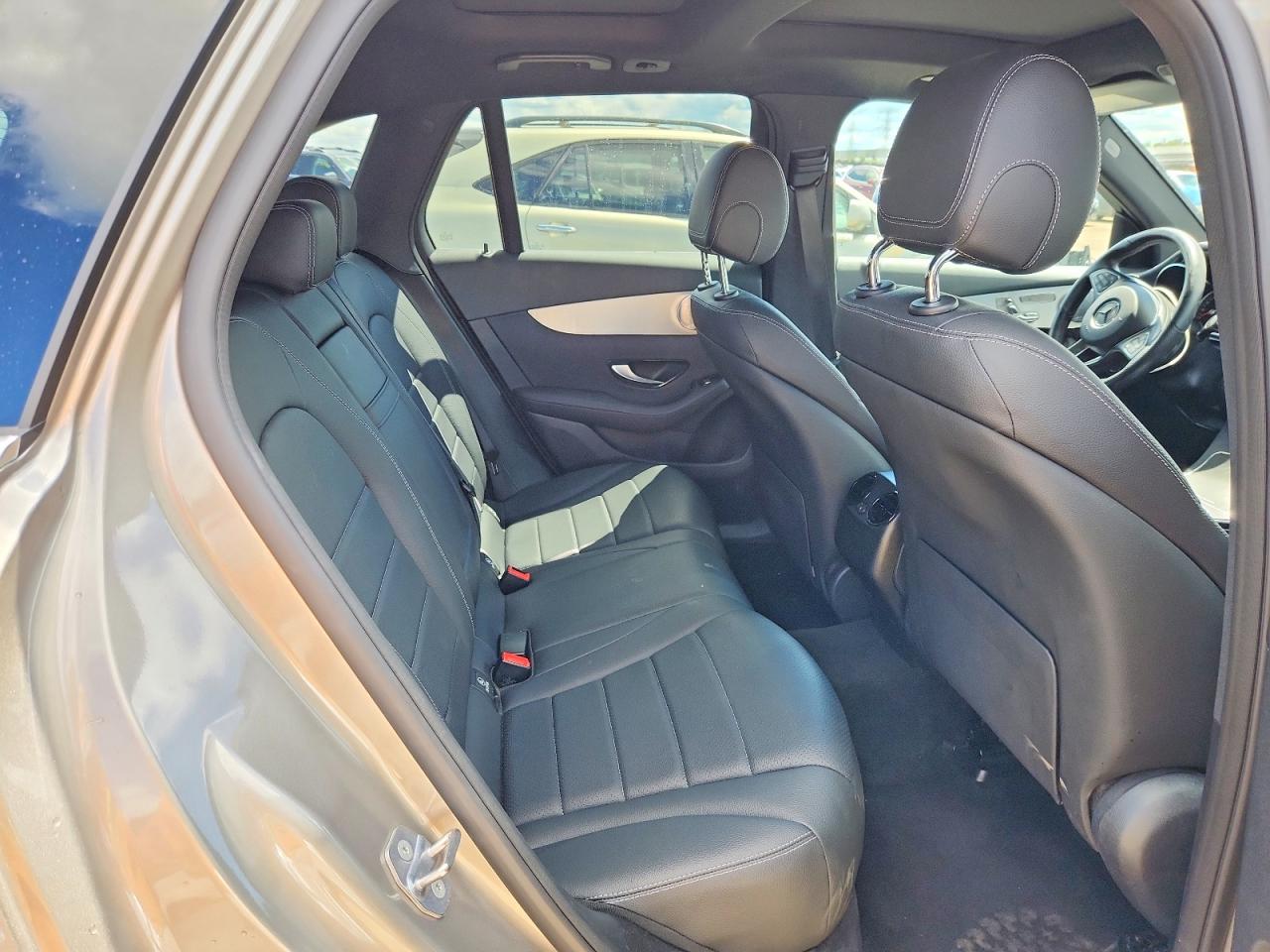 2019 MERCEDES-BENZ GLC GLC 300-4M