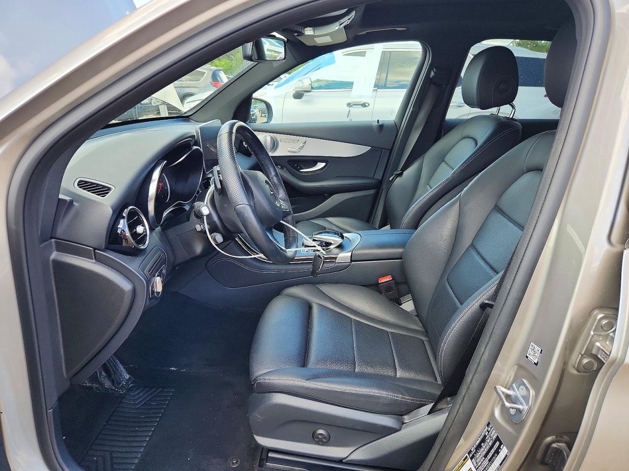 2019 MERCEDES-BENZ GLC GLC 300-4M