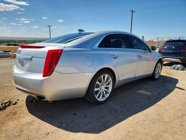 2017 CADILLAC XTS Luxury
