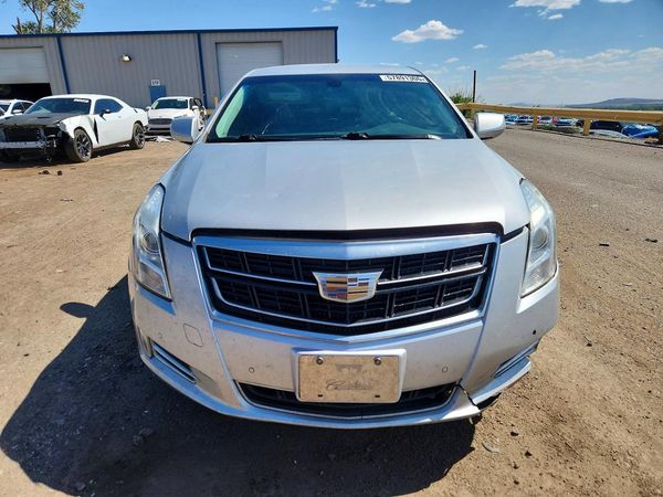 2017 CADILLAC XTS Luxury