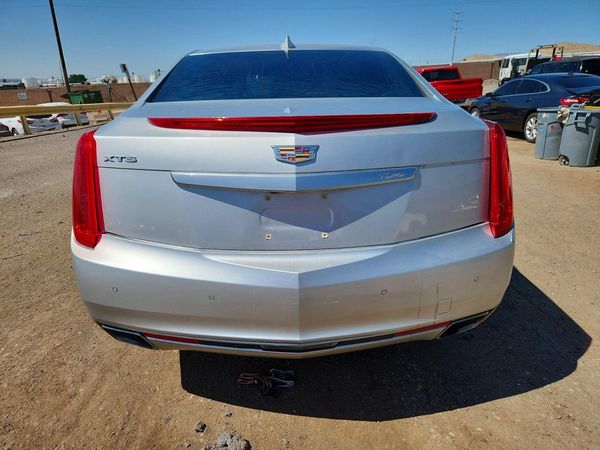 2017 CADILLAC XTS Luxury