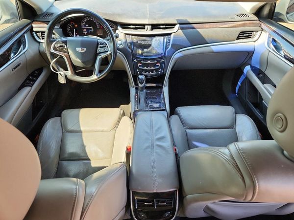 2017 CADILLAC XTS Luxury